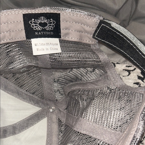 Katydid Gray Blessed Hat - Picture 3 of 3